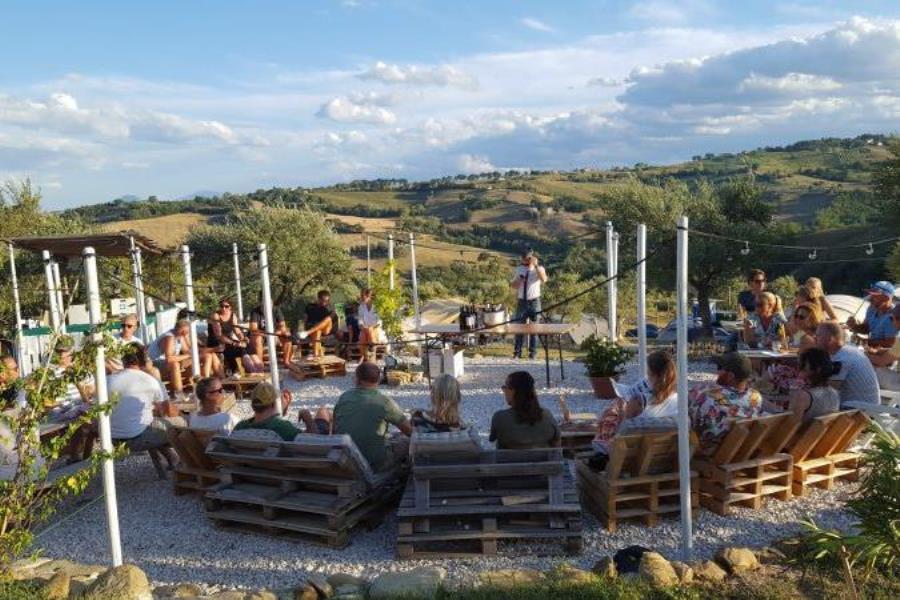 Agriturismo Camping44, Loro piceno